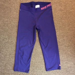 NIKE pro dri-fit cropped leggings
